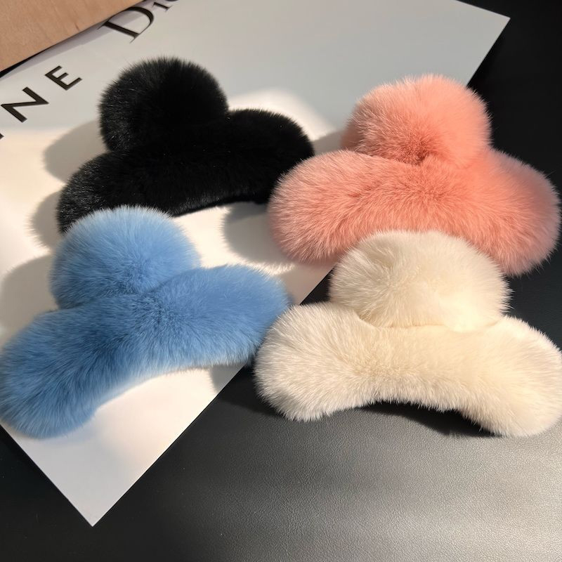 Women'S Winter Accessories Set - 겨울 인조 모피 헤어 클로 토끼