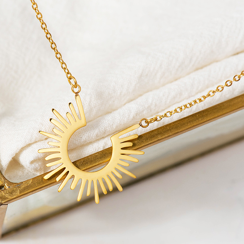 SOMMAR 여성용 금도금 목걸이 및 펜던트, 태양 광 - Women'S Accessories Online Shopping 리뷰 및 가격