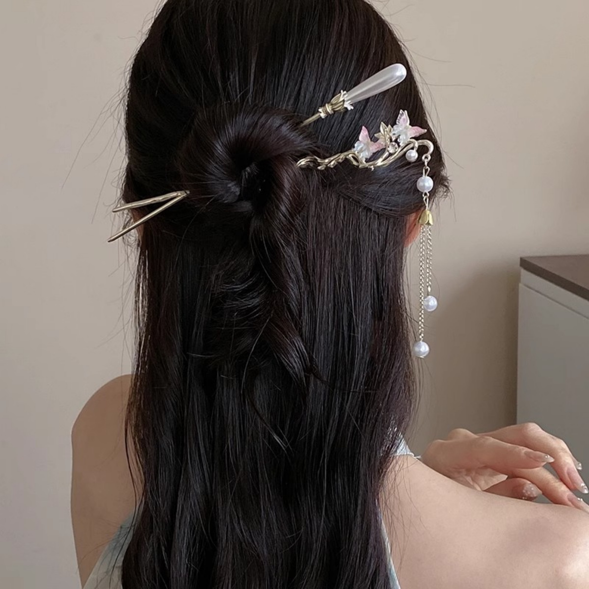2025 여성을위한 새로운 꽃 머리핀 우아한 꽃 나비  - Pearl Hair Pin 리뷰 및 가격